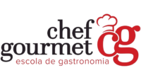 logo do site escrito chef goumet em preto e a sigla cg em vermelho com um chapéu de chef de cozinha